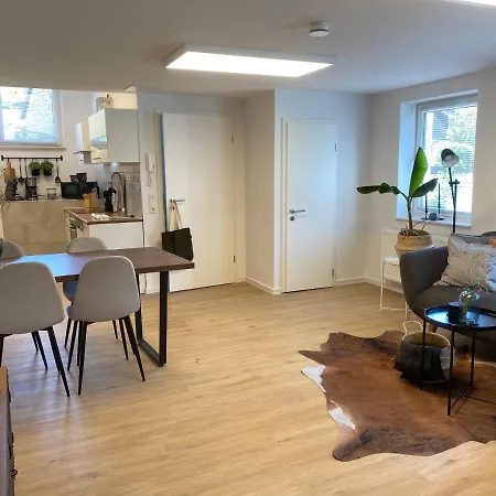 ☆fewo Altes Kino - Modern - Quiet - 65m² - Tv - Netflix - Wlan☆