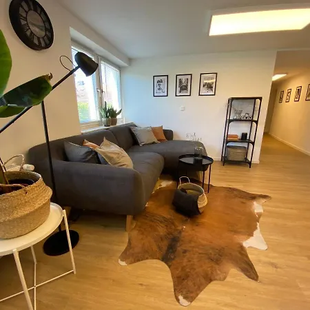 公寓 ☆fewo Altes Kino - Modern - Quiet - 65m² - Tv - Netflix - Wlan☆