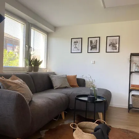 Apartment ☆fewo Altes Kino - Modern - Quiet - 65m² - Tv - Netflix - Wlan☆ Momlingen